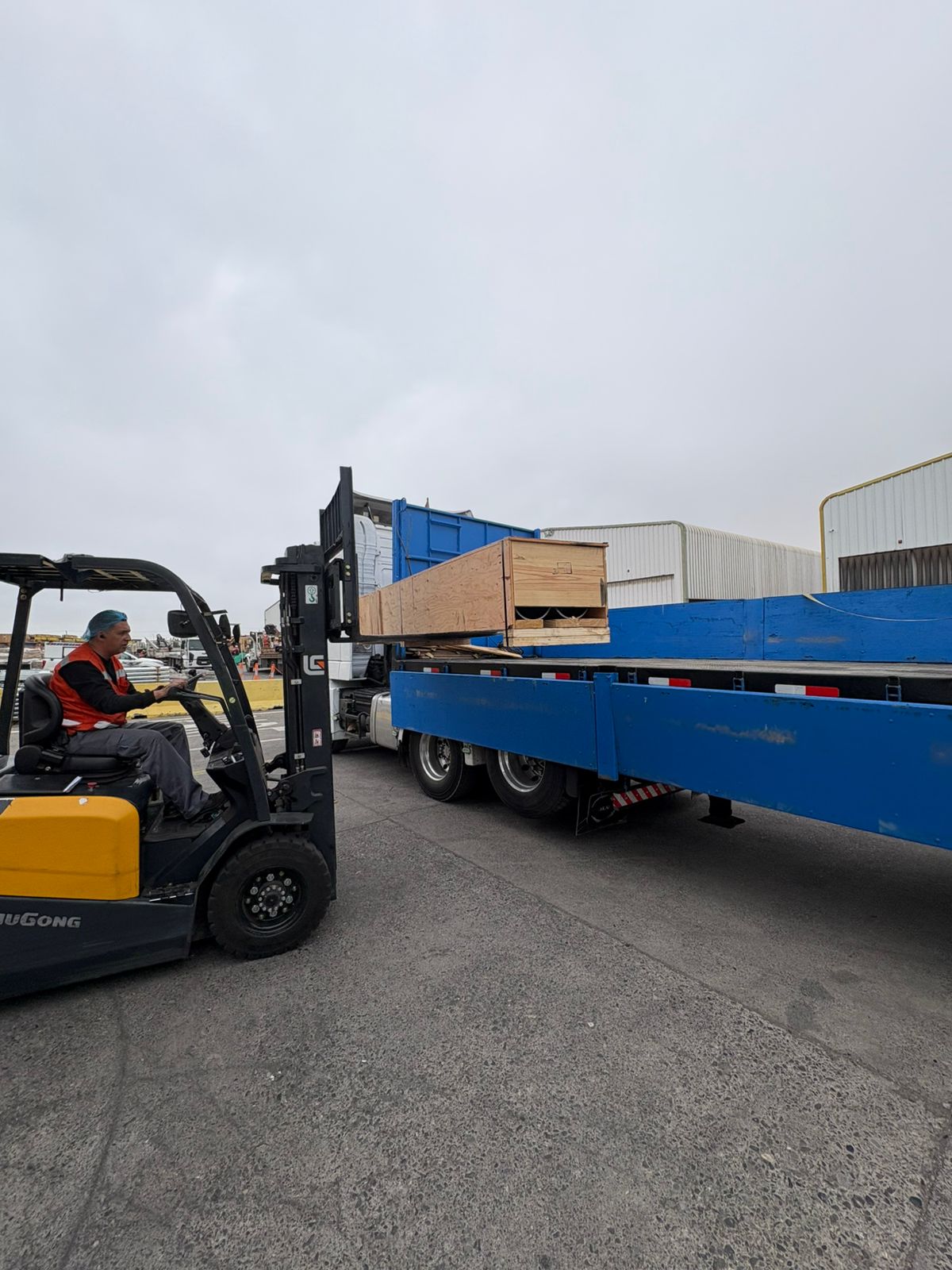 WhatsApp Image 2025-12-07 at 21.37.56